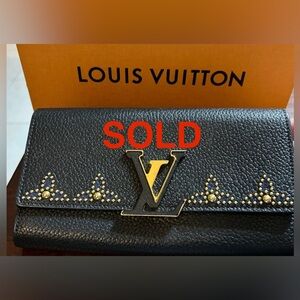 Louis Vuitton BLUE Capucines Wallet